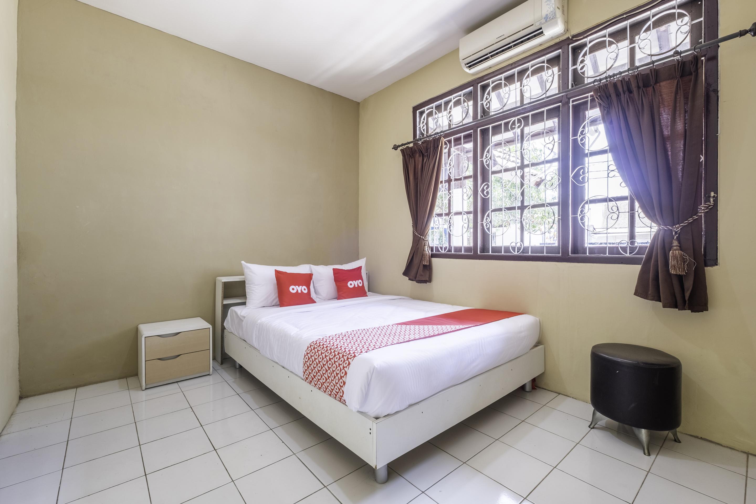 Super Oyo 1568 Stasiun Ka Cirebon Guest House Eksteriør bilde