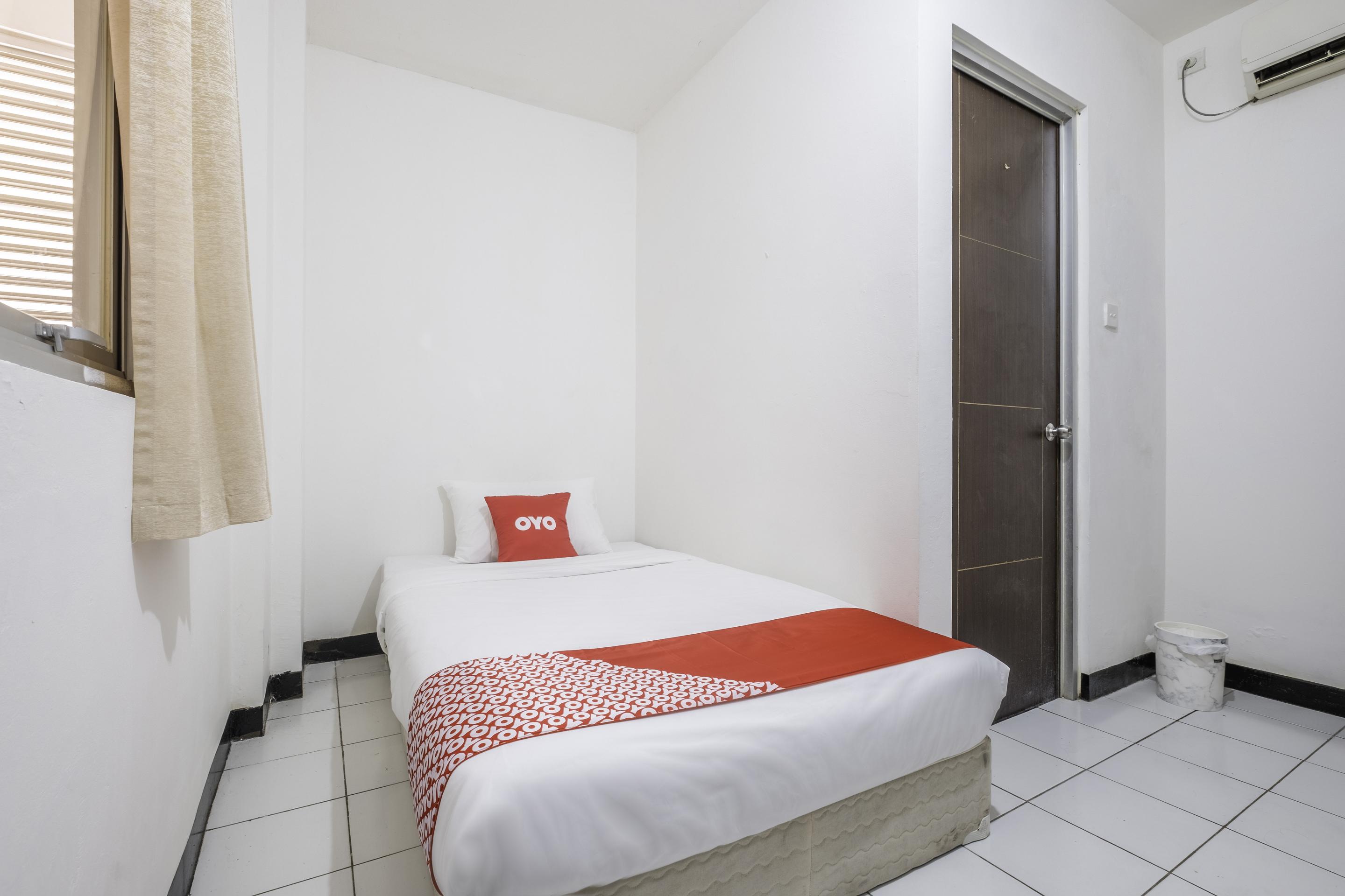 Super Oyo 1568 Stasiun Ka Cirebon Guest House Eksteriør bilde